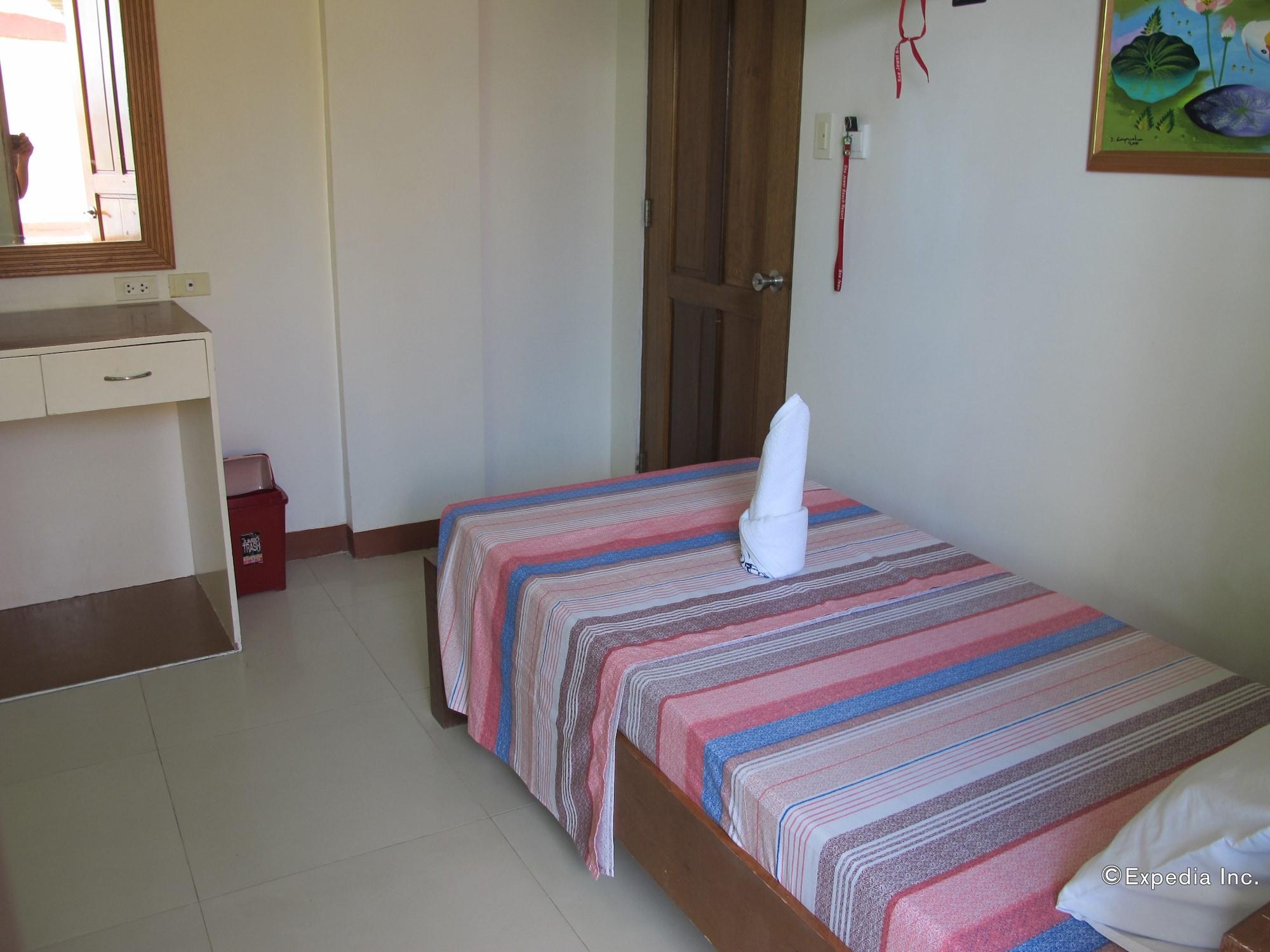 Sea Jewel Beach Resort Puerto Galera Bagian luar foto