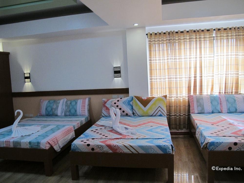 Sea Jewel Beach Resort Puerto Galera Bagian luar foto